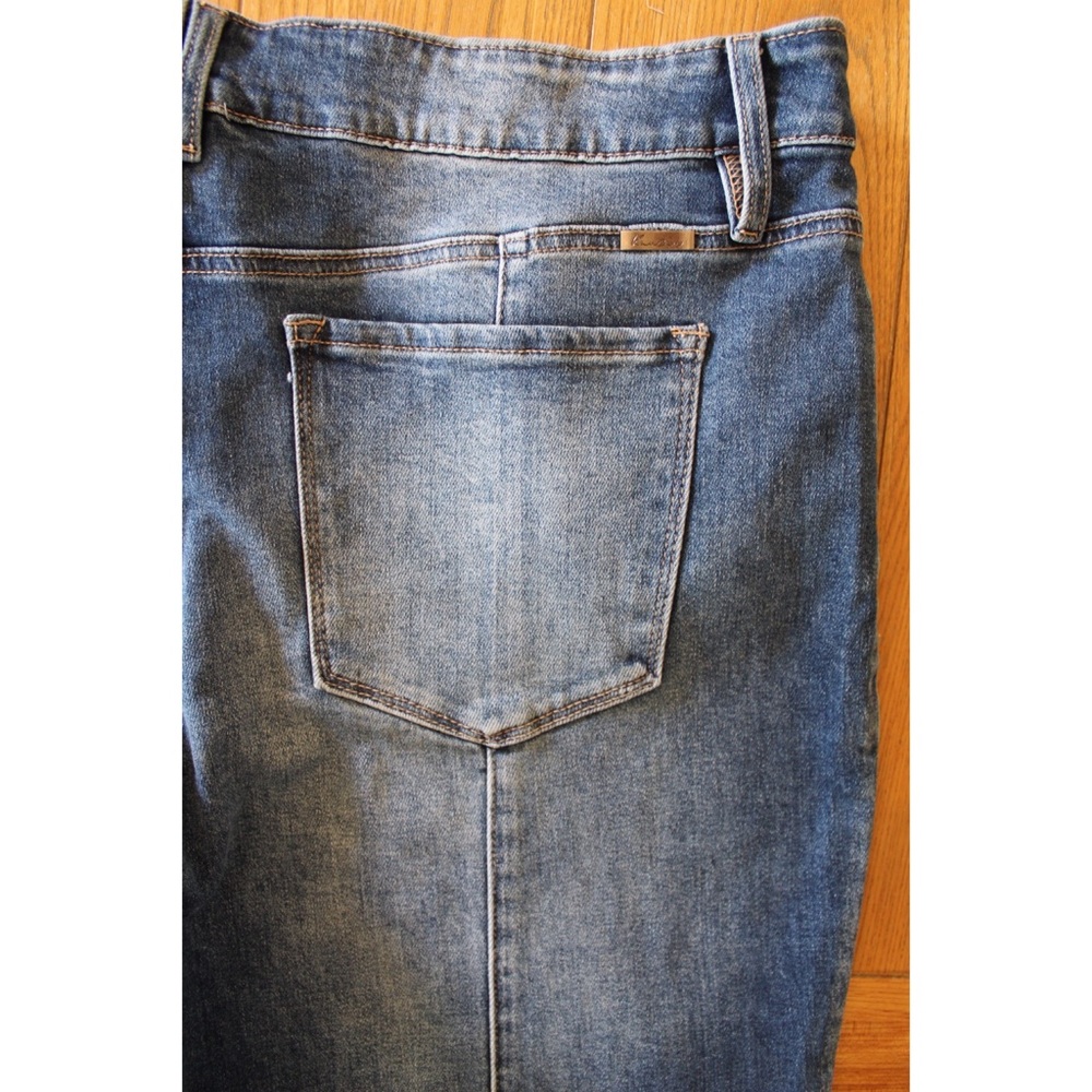 NEW KanCan Flare High Rise Back Seam Jeans Plus Size 22 Long - Picture 10 of 12